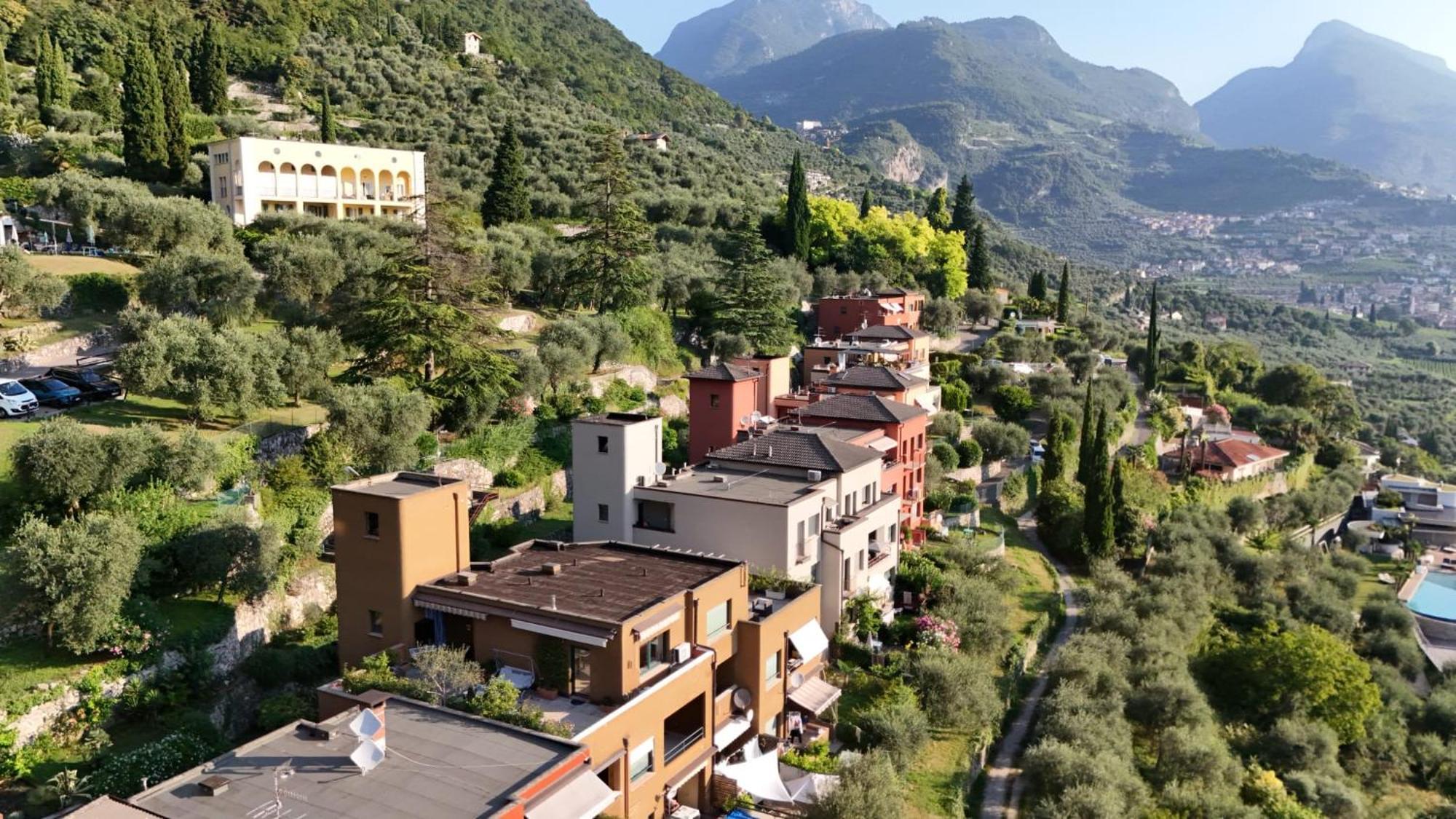 Apartamento Casa Sara With Swimming Pool Riva del Garda Exterior foto