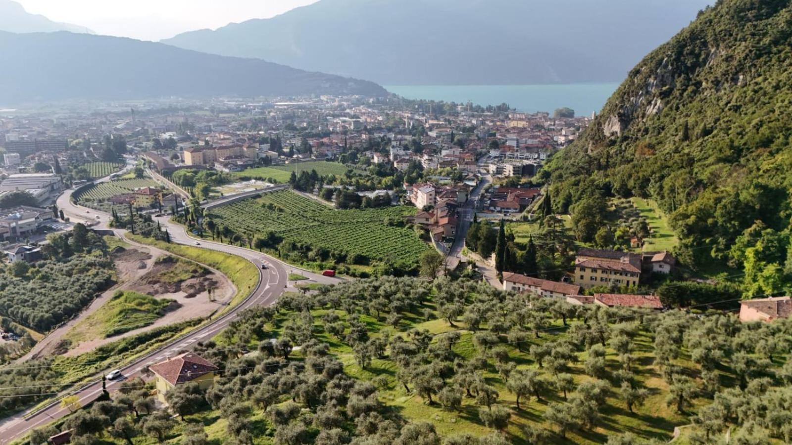Apartamento Casa Sara With Swimming Pool Riva del Garda Exterior foto