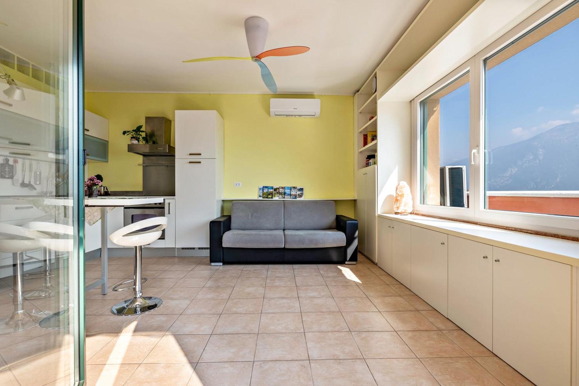 Apartamento Casa Sara With Swimming Pool Riva del Garda Exterior foto